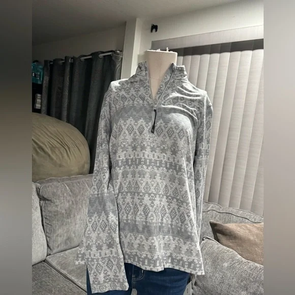 Free Country Women's Gray and White Patterned Hoodie - Picture 4 of 10